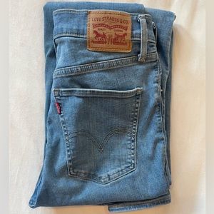 Size 10 Levi jeans!